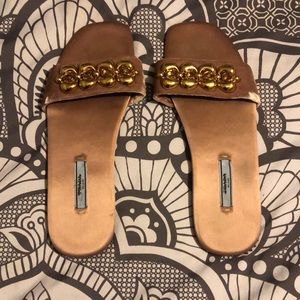 Prada flip flops size 39.5 or 9.5